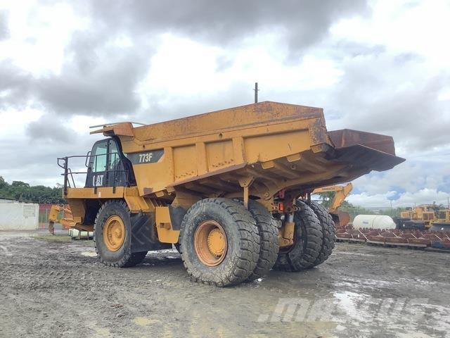 CAT 773F Kloubové dempry