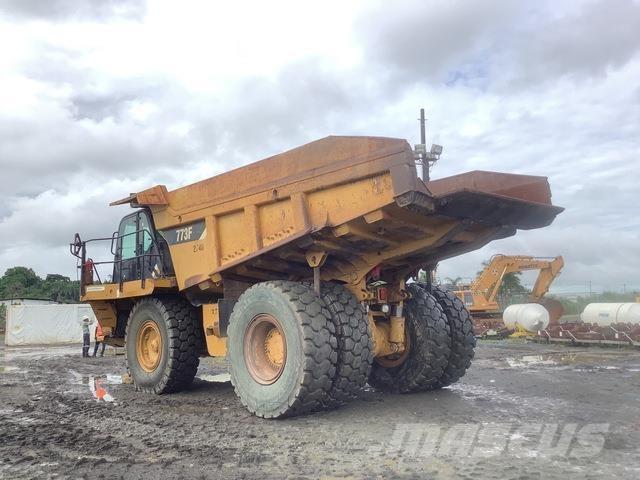 CAT 773F Kloubové dempry