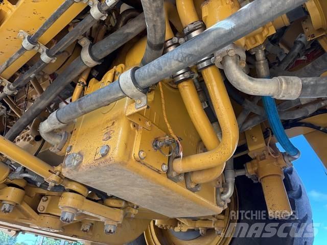 CAT 777 Kloubové dempry