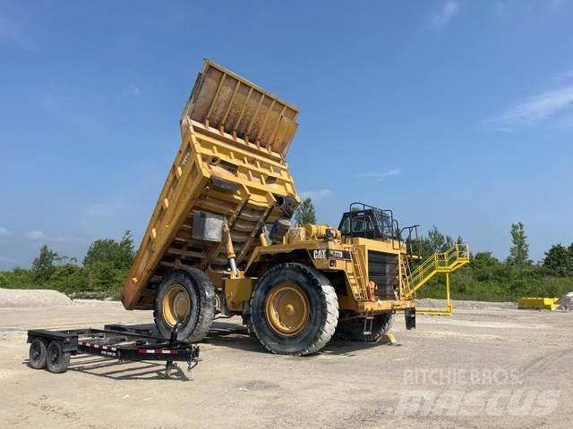 CAT 777D Kloubové dempry