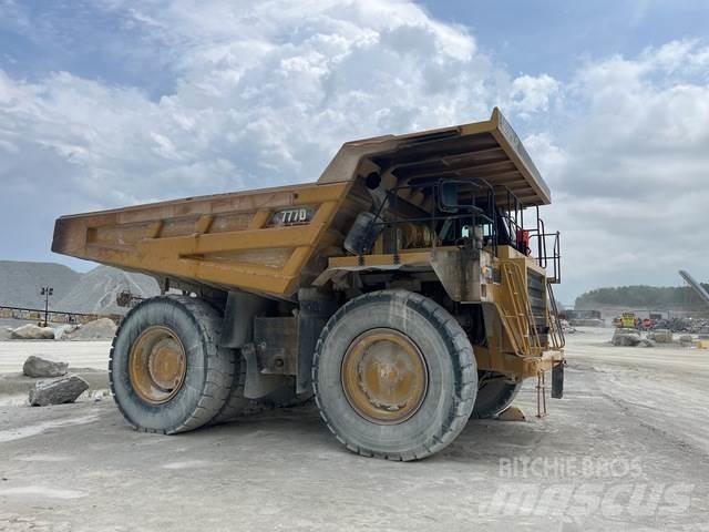 CAT 777D Kloubové dempry