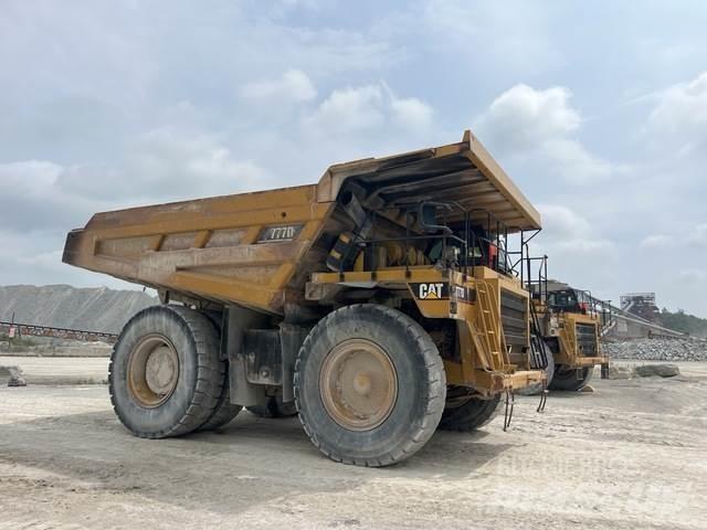 CAT 777D Kloubové dempry