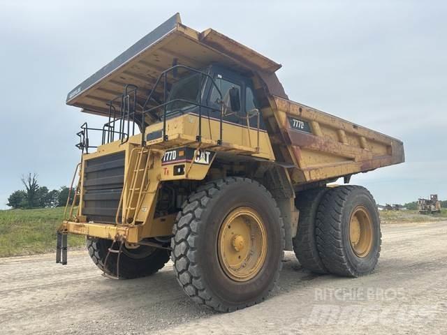 CAT 777D Kloubové dempry