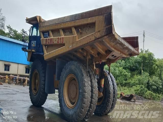CAT 777E Kloubové dempry