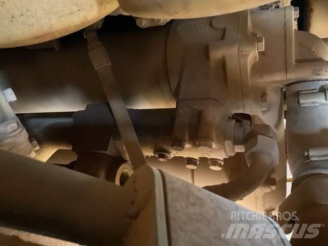 CAT 777F Kloubové dempry