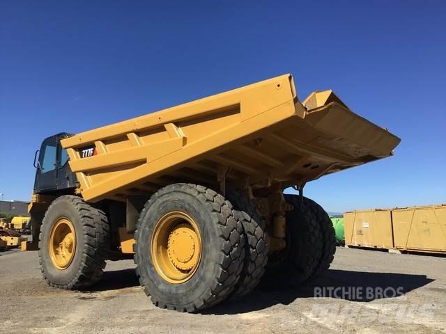 CAT 777F Kloubové dempry