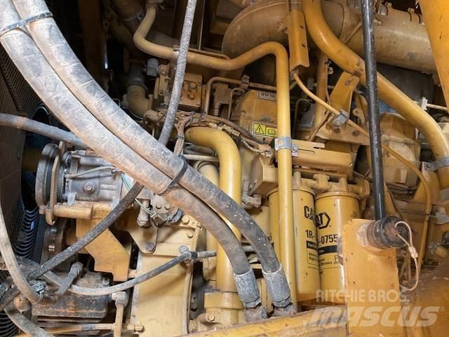 CAT 785D Kloubové dempry