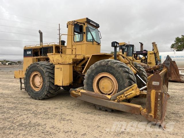 CAT 834B Kolové dozery