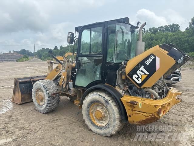CAT 906H Kolové nakladače