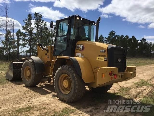 CAT 920 Kolové nakladače
