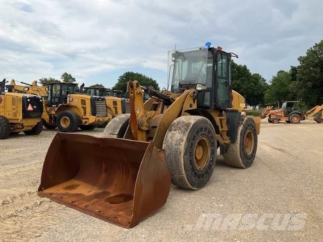 CAT 920 Kolové nakladače