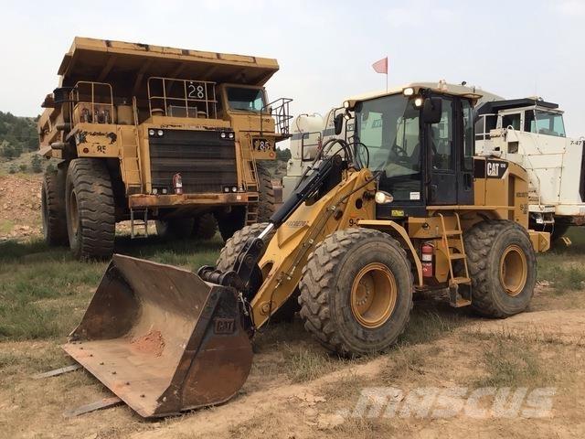 CAT 924H Kolové nakladače