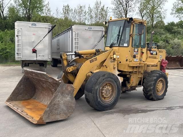 CAT 926 Kolové nakladače