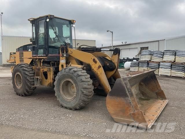 CAT 928G Kolové nakladače