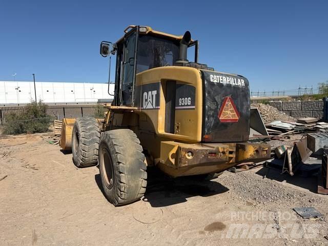 CAT 930G Kolové nakladače