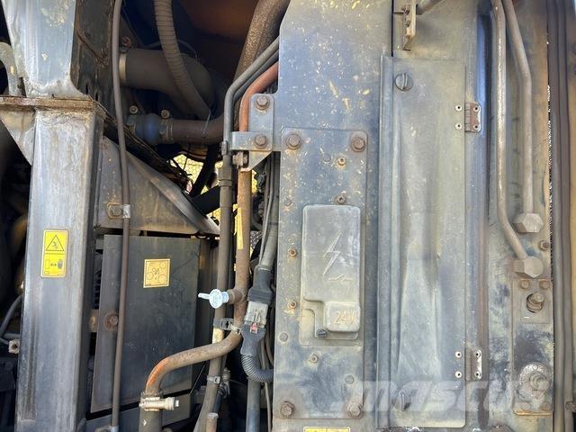 CAT 938 K Kolové nakladače