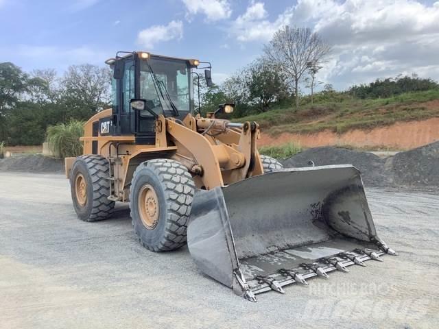 CAT 938H Kolové nakladače