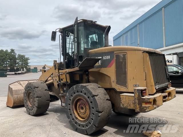CAT 938H Kolové nakladače