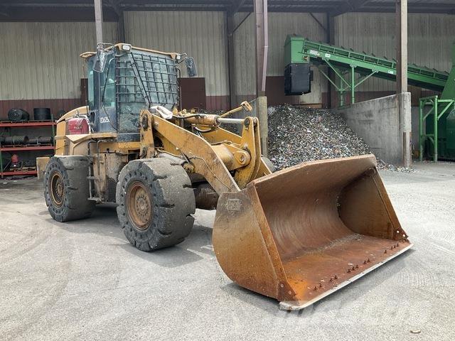 CAT 938H Kolové nakladače