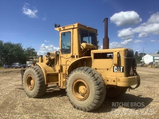 CAT 950 Kolové nakladače
