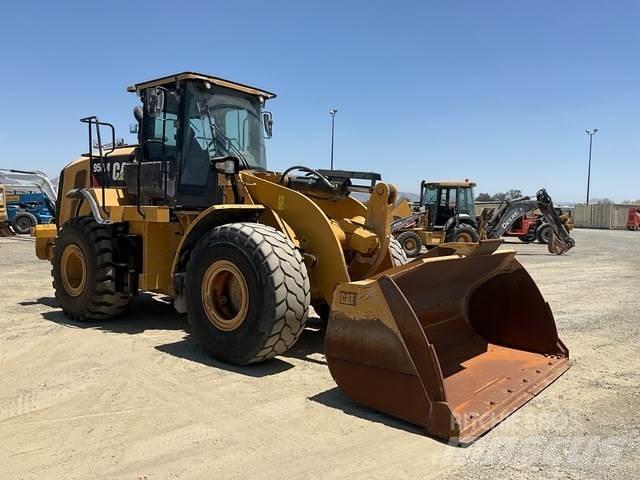 CAT 950 Kolové nakladače