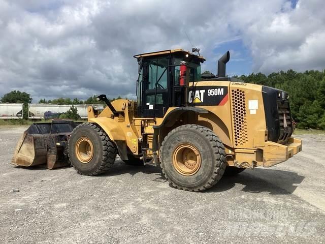 CAT 950M Kolové nakladače
