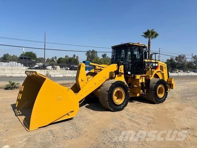CAT 950M Kolové nakladače
