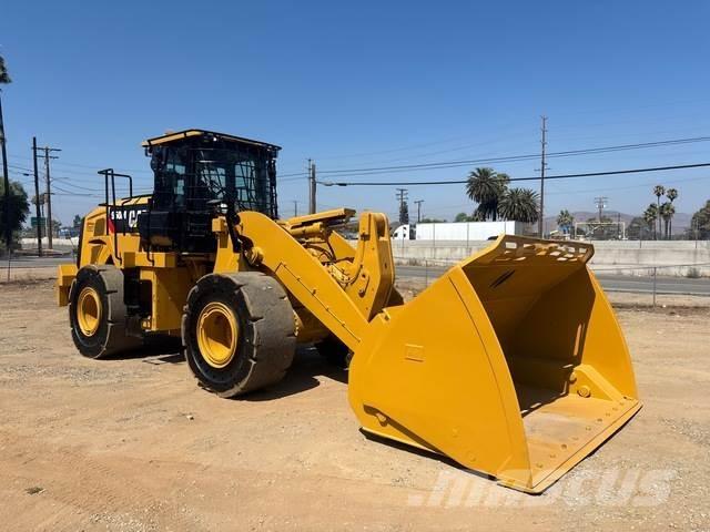 CAT 950M Kolové nakladače