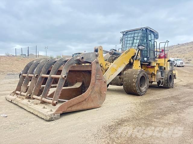 CAT 950M Kolové nakladače
