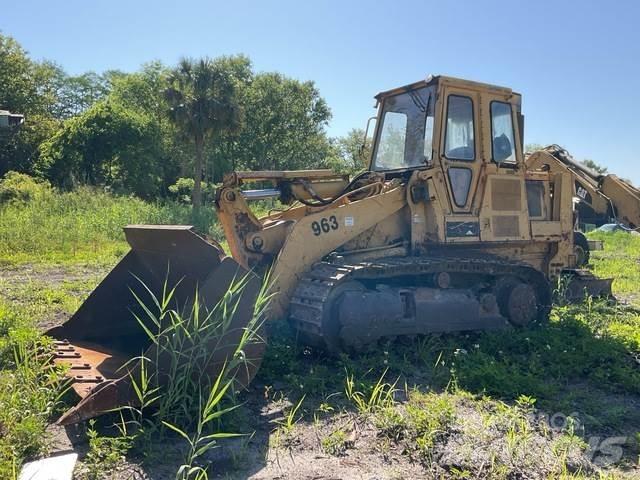 CAT 963 Pásové nakladače