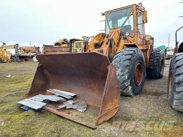 CAT 966C Kolové nakladače