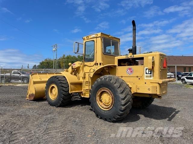 CAT 966C Kolové nakladače