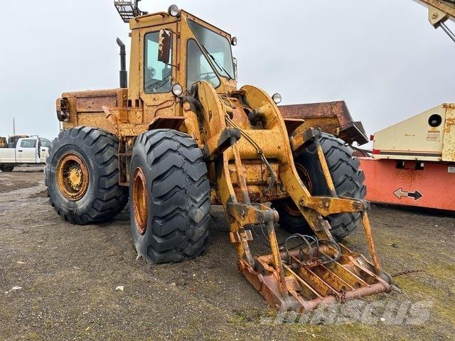 CAT 966C Kolové nakladače