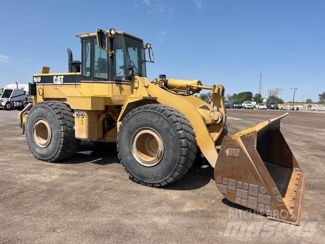 CAT 966F Kolové nakladače