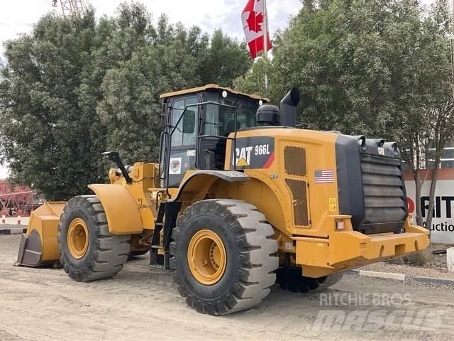 CAT 966L Kolové nakladače