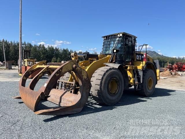 CAT 966M Kolové nakladače