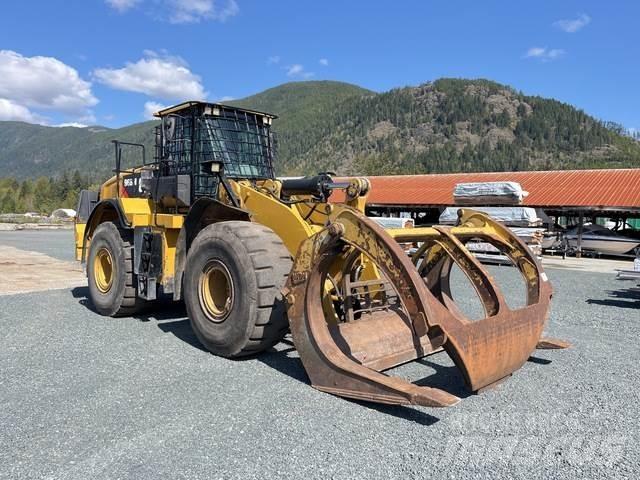 CAT 966M Kolové nakladače