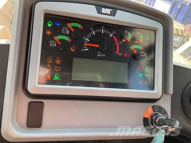 CAT 966M XE Kolové nakladače