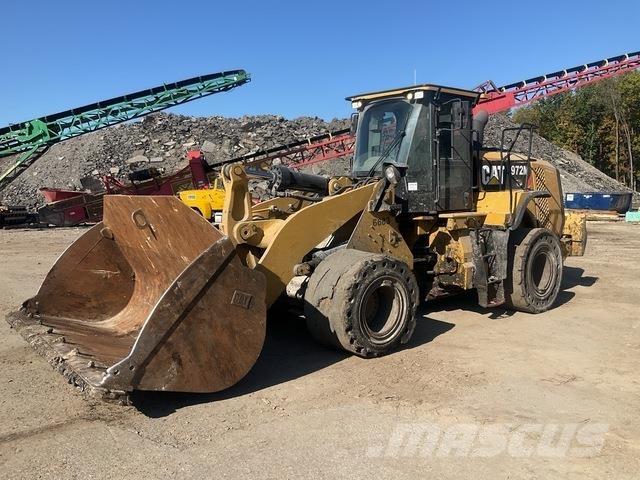 CAT 972M Kolové nakladače