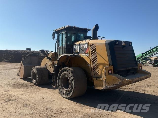 CAT 972M Kolové nakladače