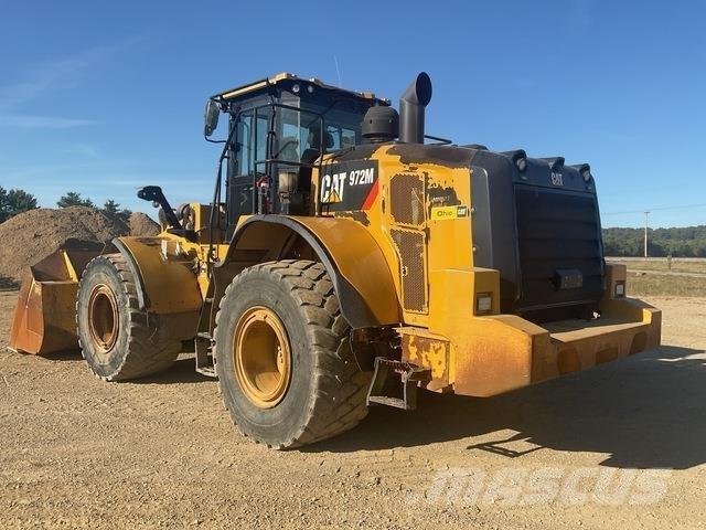 CAT 972M Kolové nakladače