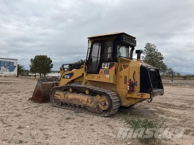 CAT 973D Pásové nakladače