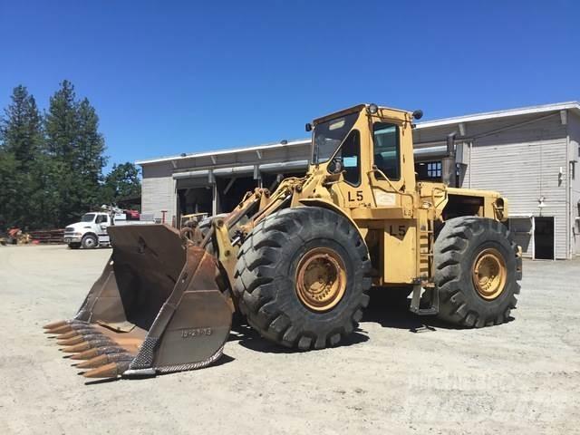 CAT 980B Kolové nakladače