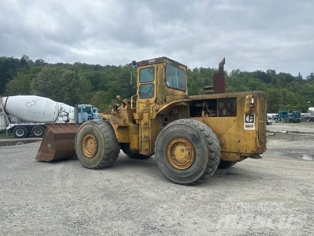 CAT 980B Kolové nakladače