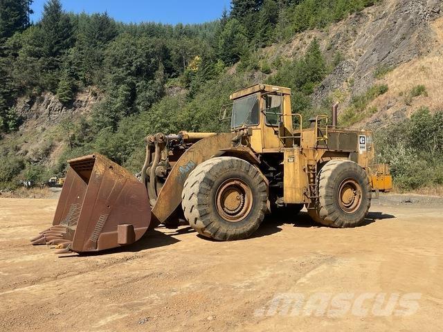 CAT 988B Kolové nakladače