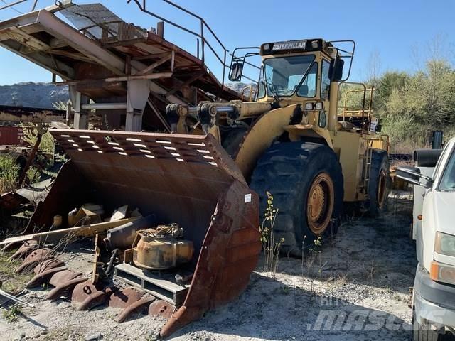 CAT 988F Kolové nakladače