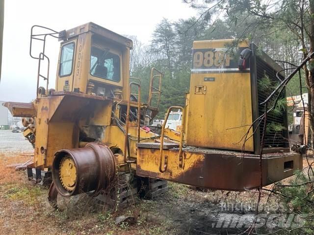 CAT 988F Kolové nakladače