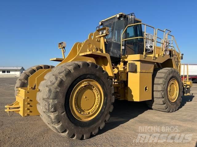 CAT 988H Kolové nakladače