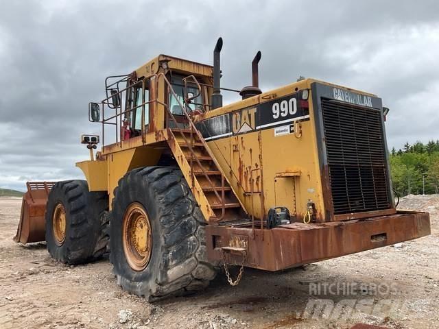 CAT 990 Kolové nakladače