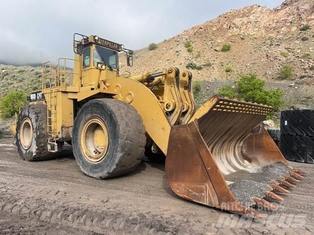 CAT 992D Kolové nakladače